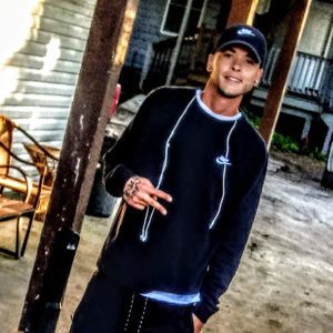 Meet your Posher, Mikee